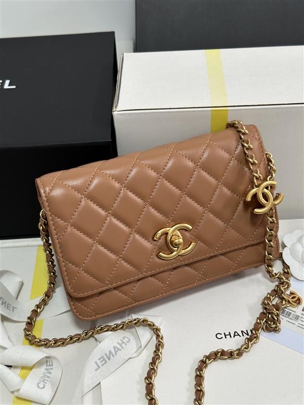 2026127205140435 700